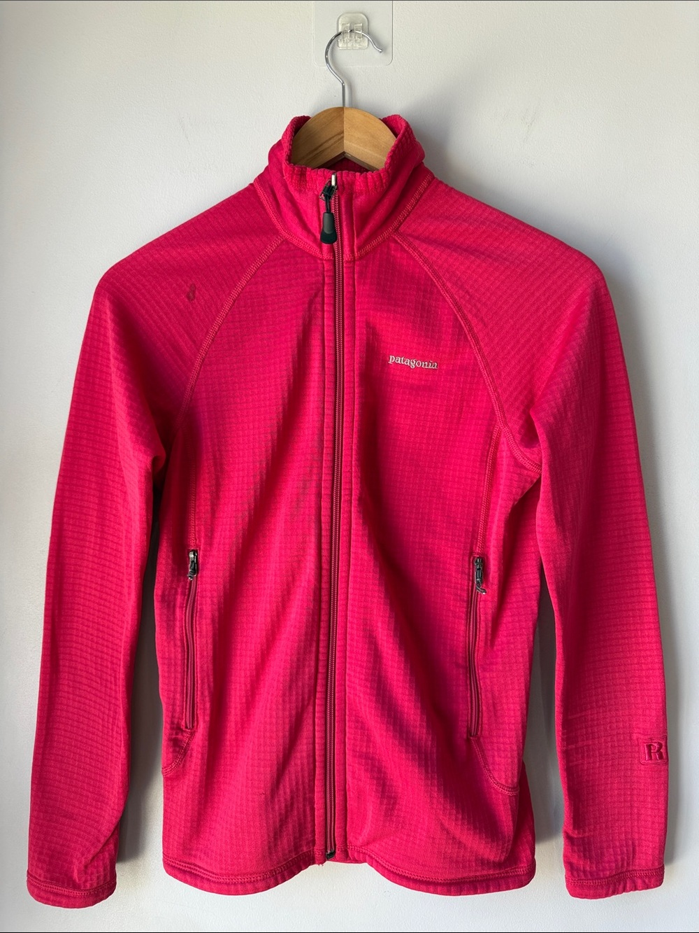 Patagonia R1 Jacket Berry Full Zip Power Grid
Jacket
